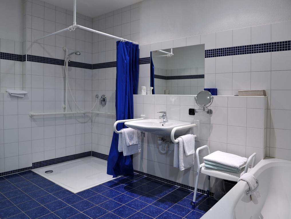 Hotel Gruener Baum Pommersfelden Extérieur photo